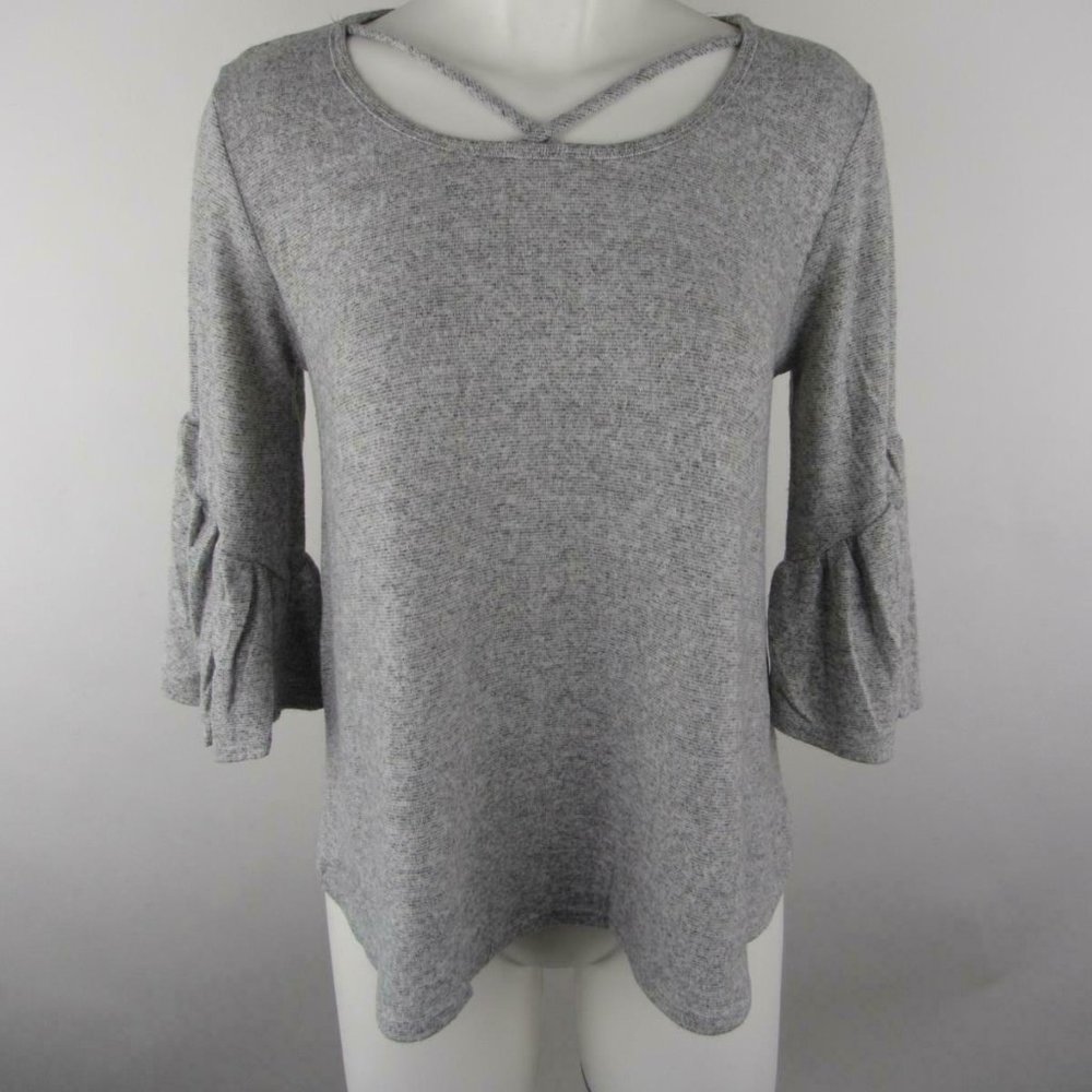 NWT Caution to the Wind Large Gray 3/4 Sleeve Top